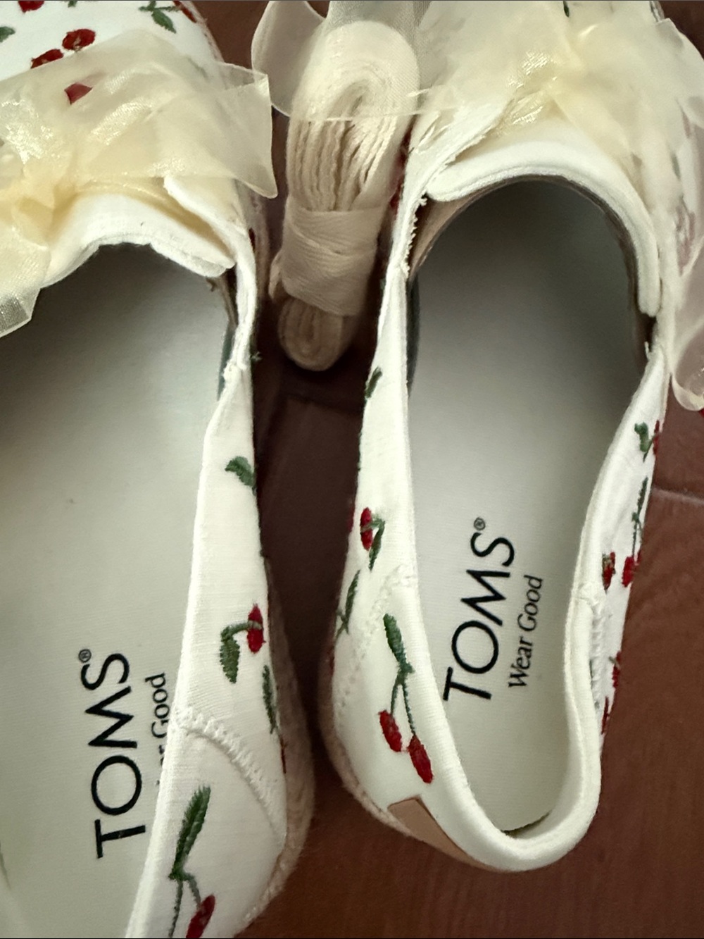 Toms Cream Canvas Cherry Embroidered Espadrille Sneakers - Picture 7 of 10
